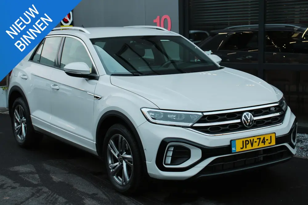 Volkswagen T-Roc 1.0 TSI R-Line, 38DKM, WINTERPAKKET, LED, P uit 2024