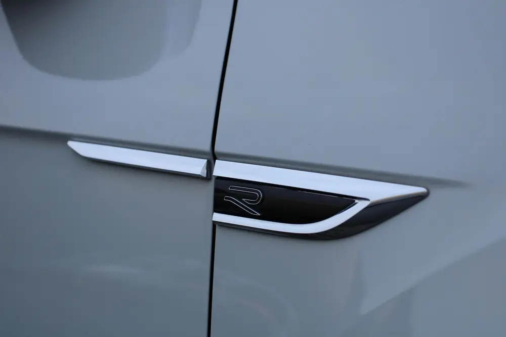 Volkswagen T-Roc 1.0 TSI R-Line, 38DKM, WINTERPAKKET, LED, P uit 2024, foto 5