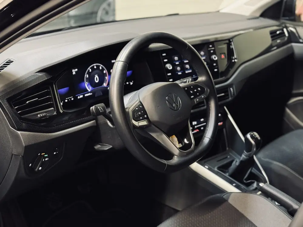 Volkswagen Polo 1.0 TSI Life | Camera | CarPlay | Navi uit 2024, foto 12