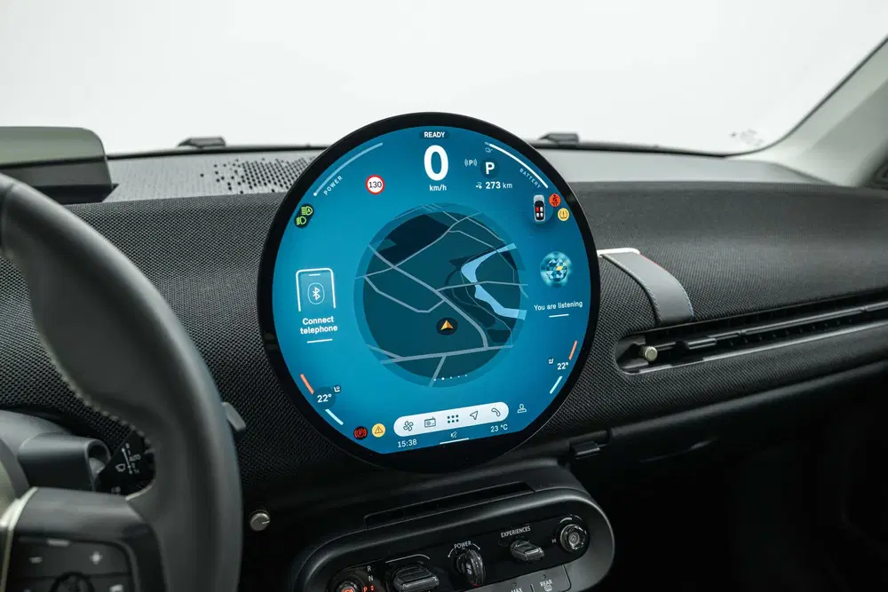 Mini Hatchback Cooper E uit 2024, foto 8