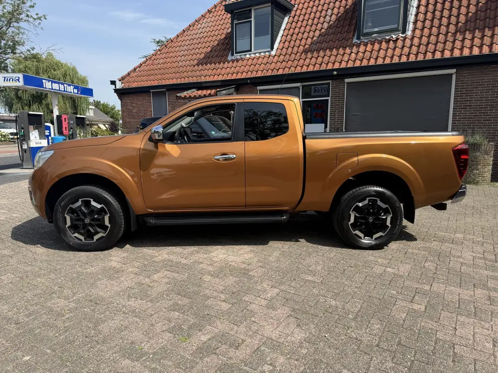Nissan Navara 2.3 dCi N-Connecta King Cab - 163PK 4 WD 1ste uit 2019, foto 2