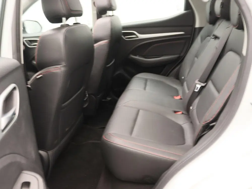 MG ZS Long Range Luxury 70 kWh uit 2023, foto 13