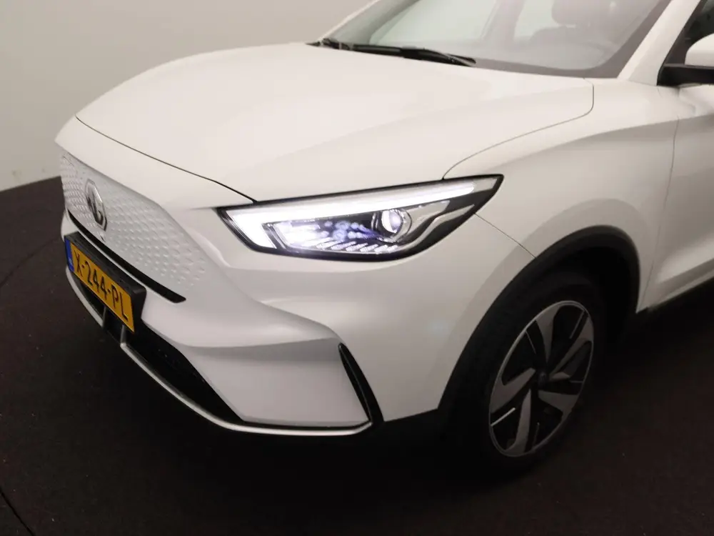 MG ZS Long Range Luxury 70 kWh uit 2023, foto 15