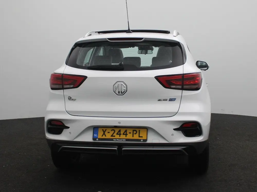 MG ZS Long Range Luxury 70 kWh uit 2023, foto 5