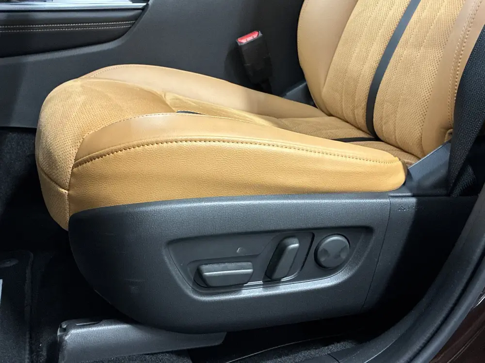 Mazda CX-80 2.5 e-SkyActiv PHEV Homura Business Editio uit 2026, foto 11