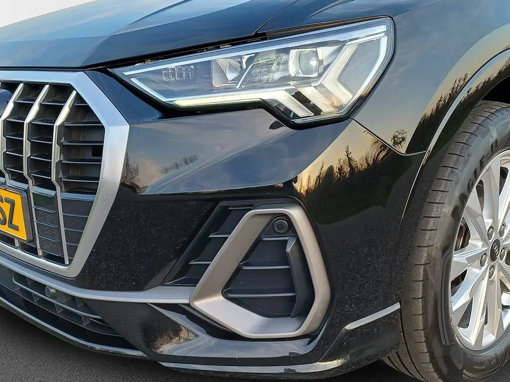 Audi Q3 35 TFSI S edition uit 2021, foto 10