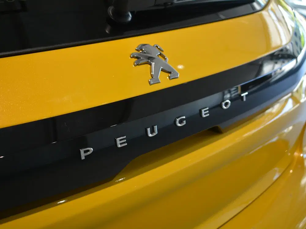 Peugeot 208 1.2 PureTech Allure Pack uit 2021, foto 12
