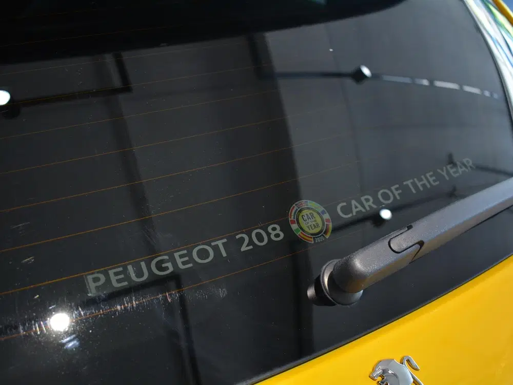 Peugeot 208 1.2 PureTech Allure Pack uit 2021, foto 17