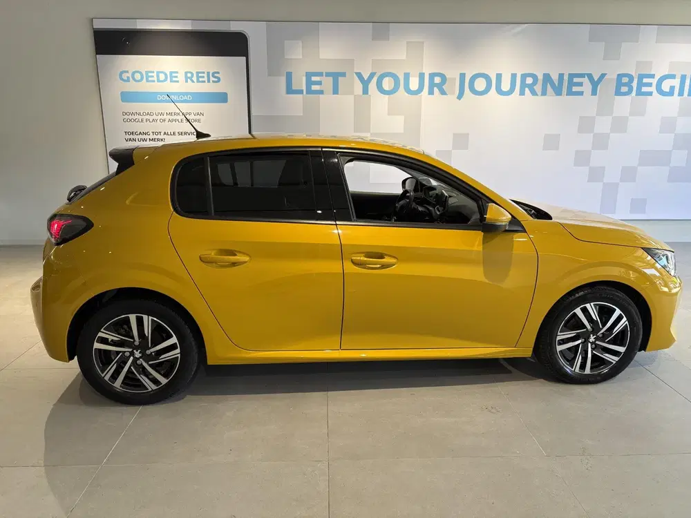 Peugeot 208 1.2 PureTech Allure Pack uit 2021, foto 4
