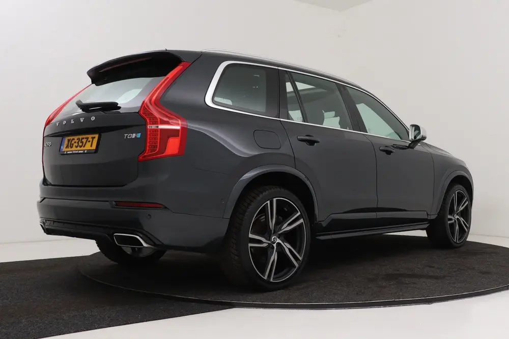 Volvo XC90 2.0 T8 Twin Engine AWD R-Design 7p | Trekhaak | P uit 2019, foto 2