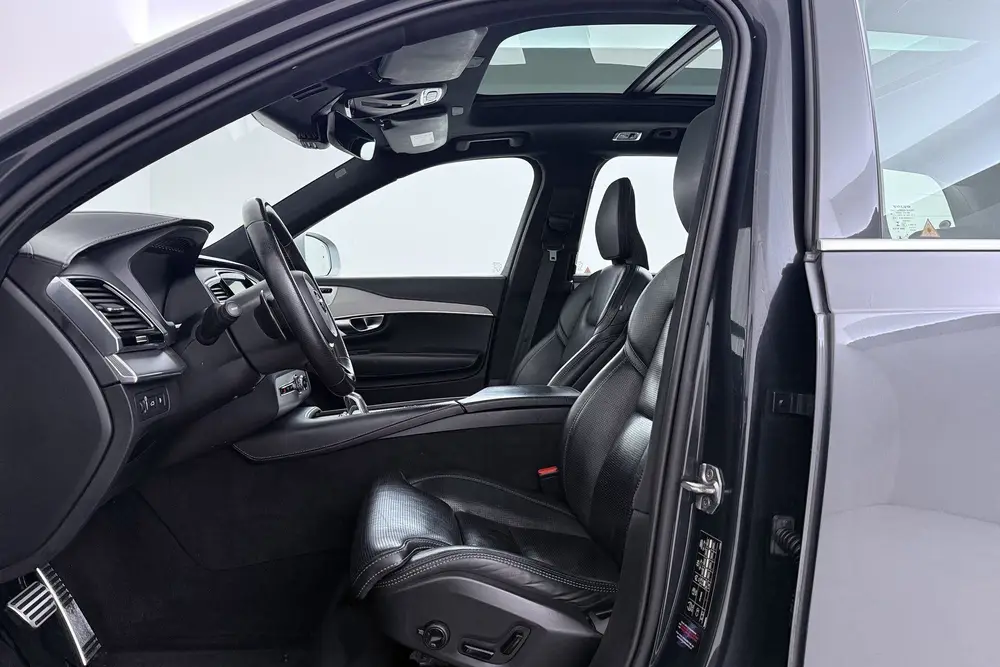 Volvo XC90 2.0 T8 Twin Engine AWD R-Design 7p | Trekhaak | P uit 2019, foto 3