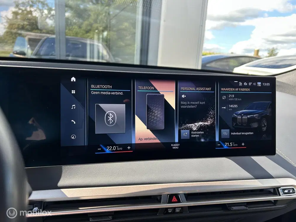 BMW iX xDrive40 High Executive Pano Harman uit 2021, foto 19