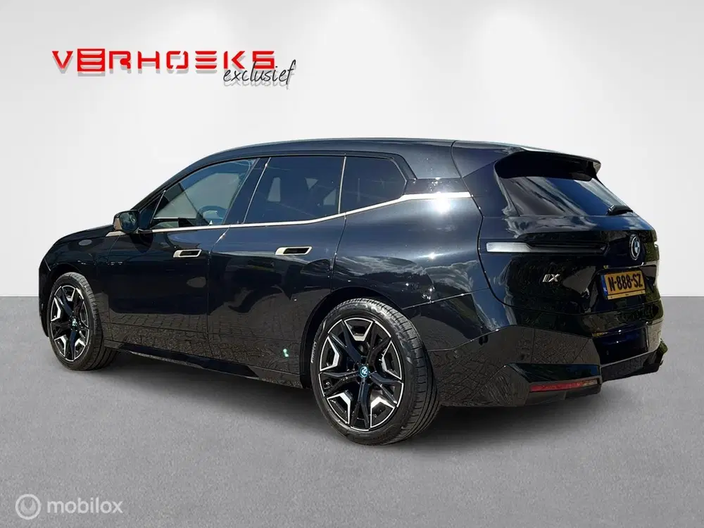 BMW iX xDrive40 High Executive Pano Harman uit 2021, foto 2