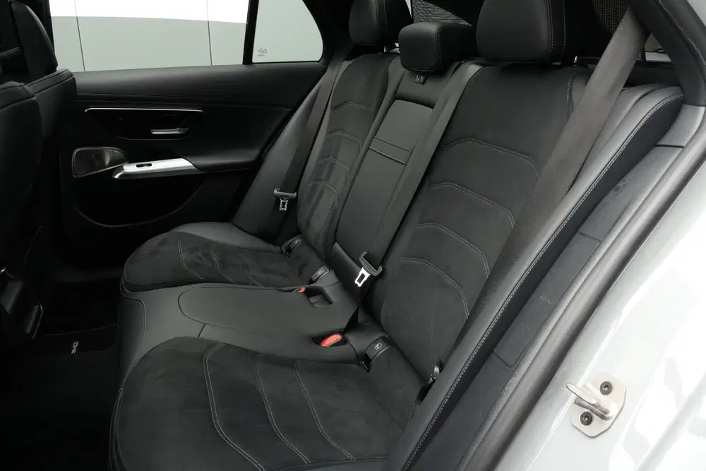 Mercedes-Benz E-Klasse 300 e Exclusive Line uit 2024, foto 14