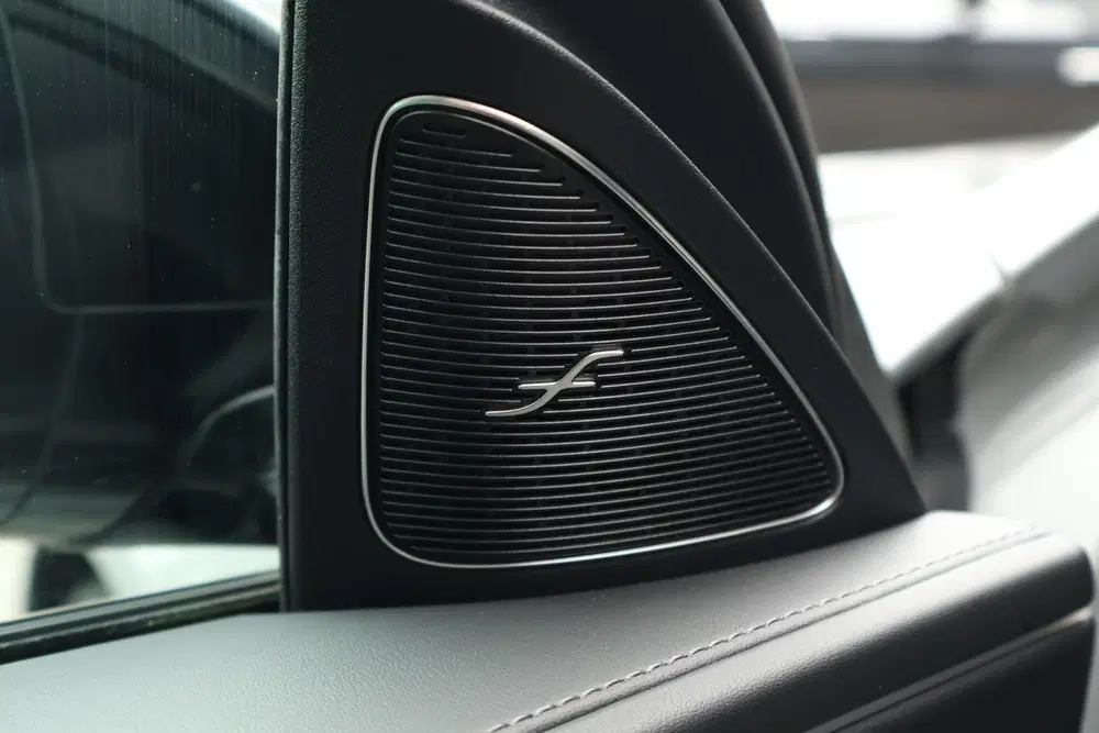 Mercedes-Benz E-Klasse 300 e Exclusive Line uit 2024, foto 19