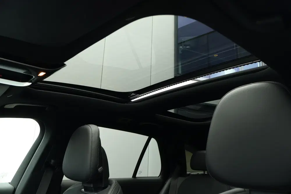 Mercedes-Benz E-Klasse 300 e Exclusive Line uit 2024, foto 20