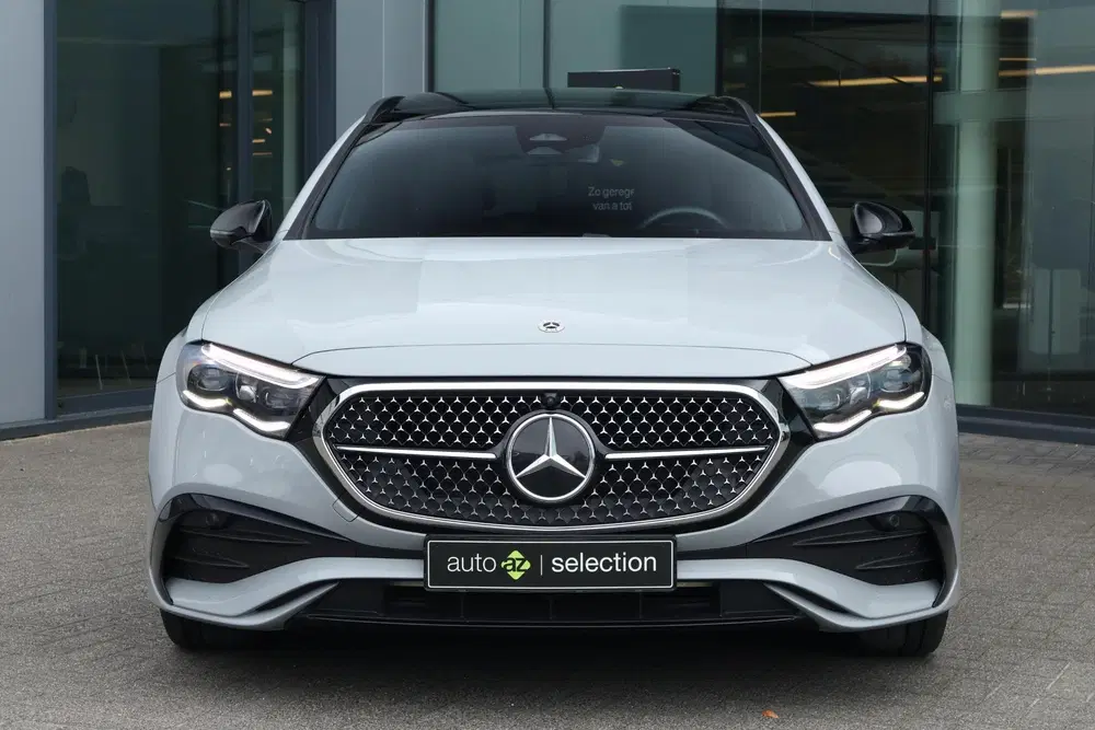 Mercedes-Benz E-Klasse 300 e Exclusive Line uit 2024, foto 8