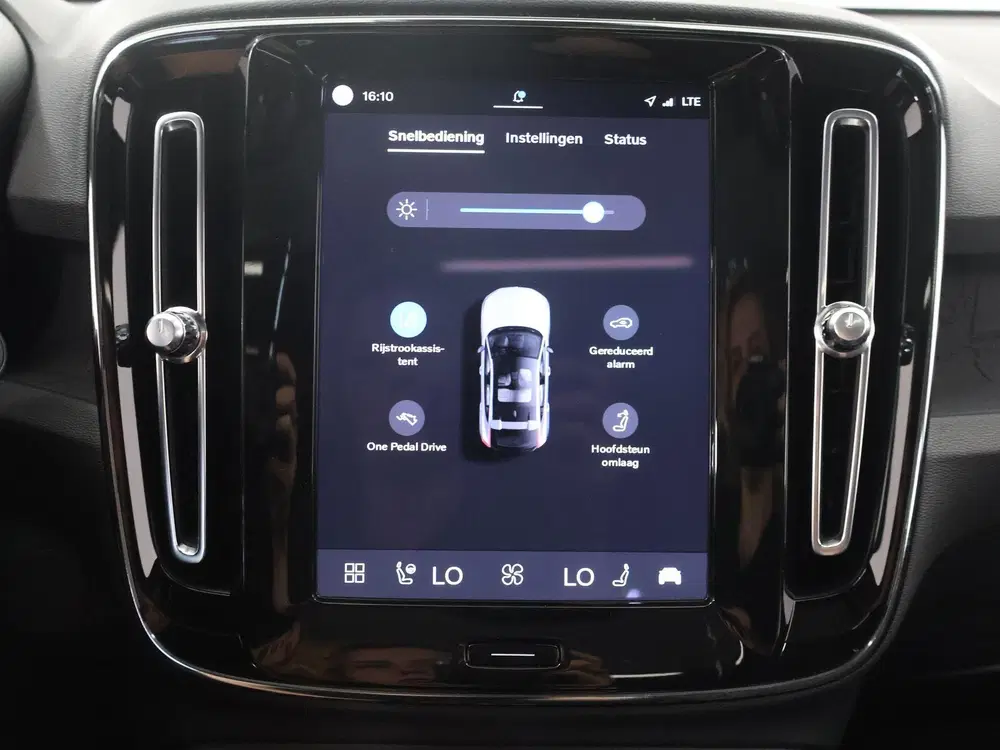 Volvo C40 Recharge Ultimate 69 kWh uit 2023, foto 20