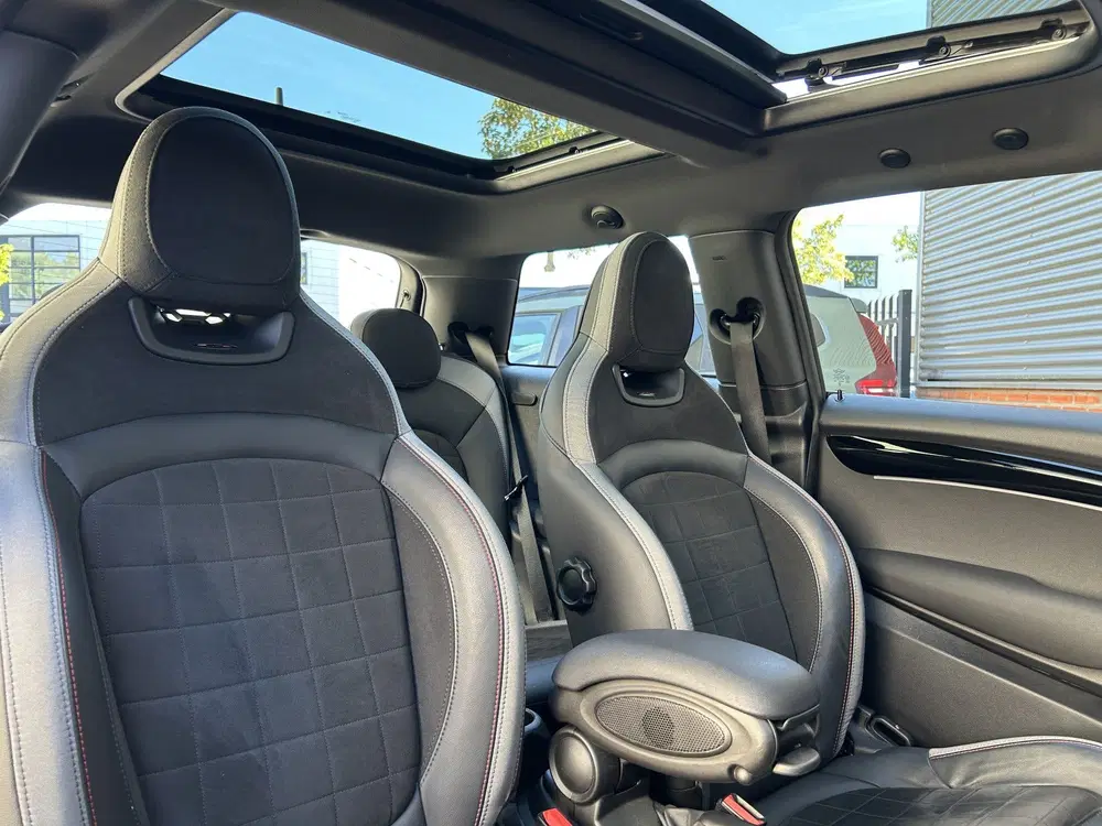Mini Cooper S 2.0 Cooper S Rockingham GT Edition uit 2023, foto 6