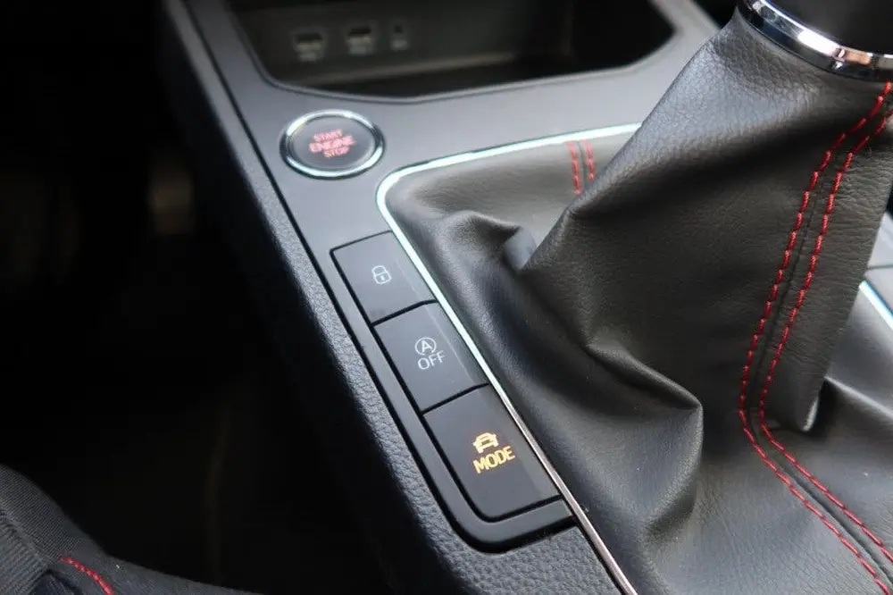 SEAT Ibiza 1.0 TSI FR Business Intense 116pk NAVI, Virtual uit 2019, foto 15