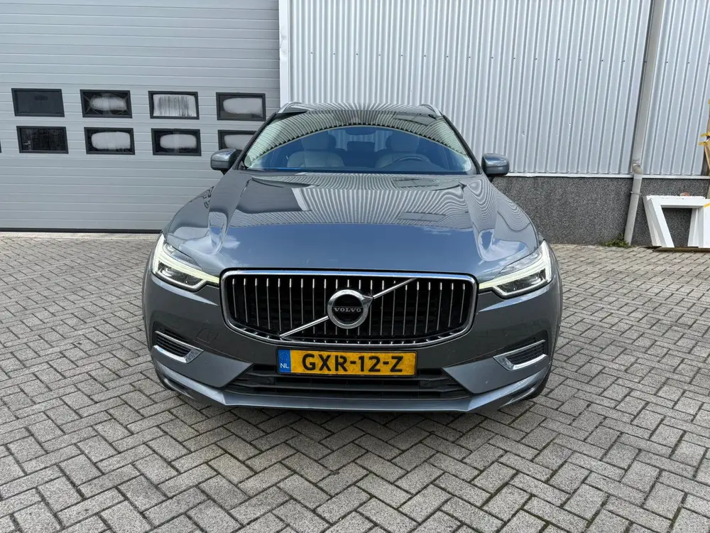 Volvo XC60 T8 Twin Engine 390pk Geartronic AWD 2019 Grijs uit 2019, foto 2