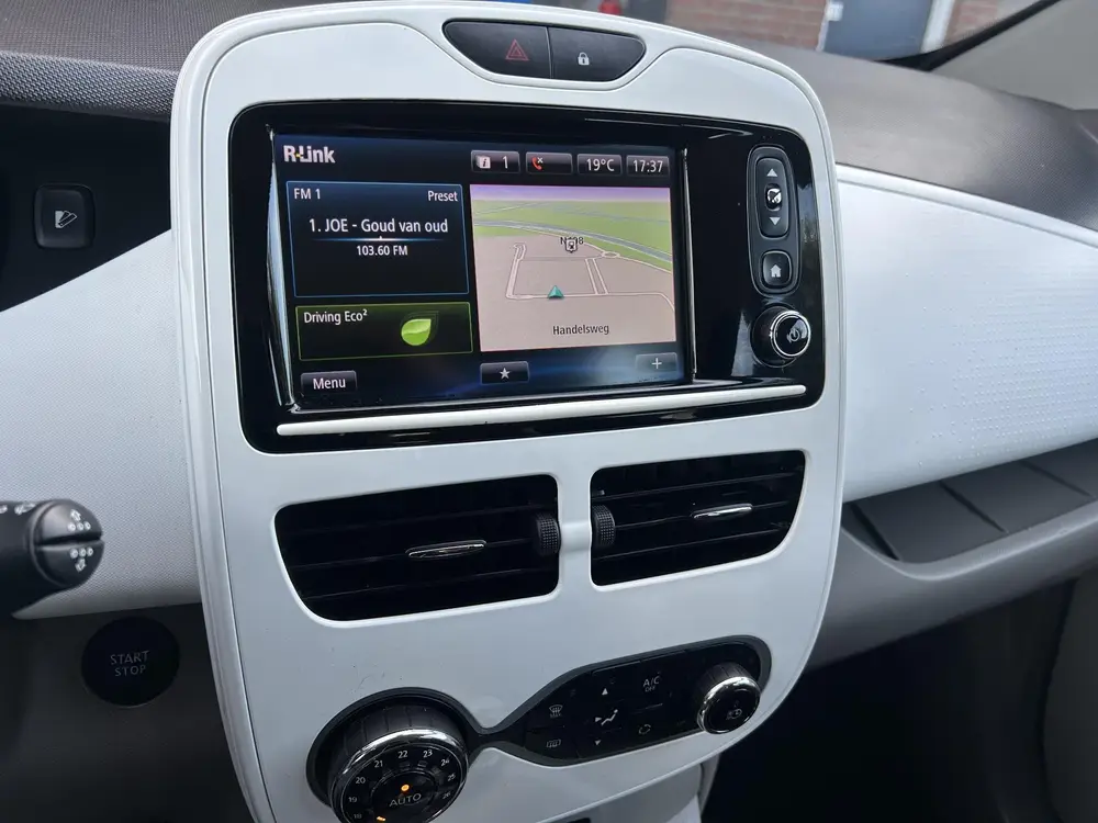Renault ZOE R90 Life 41 kWh Koopaccu | Trekhaak | uit 2019, foto 11