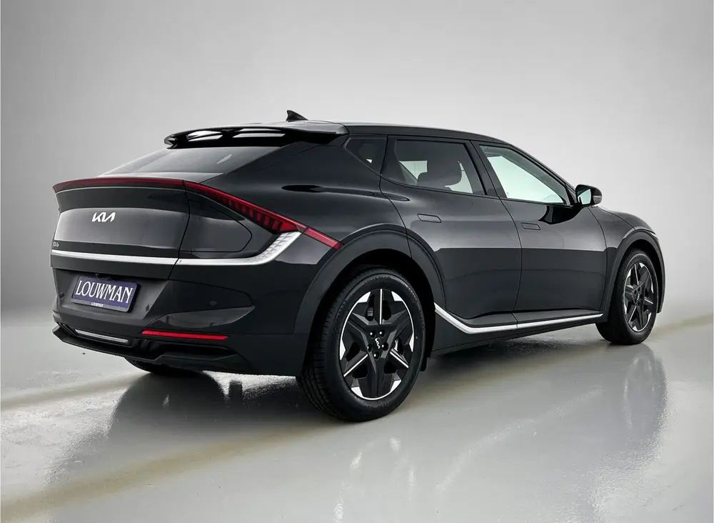 Kia EV6 De prijs van deze KIA EV6 is op basis van uit 2025, foto 2