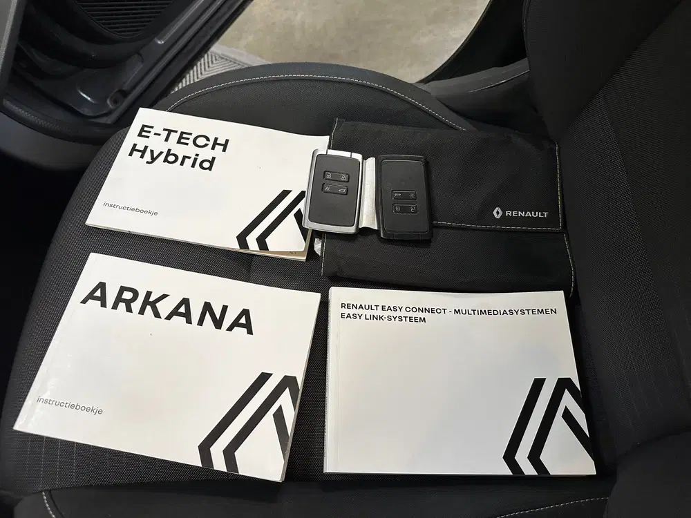 Renault Arkana 1.6 E-Tech Hybrid 145 Zen uit 2022, foto 20