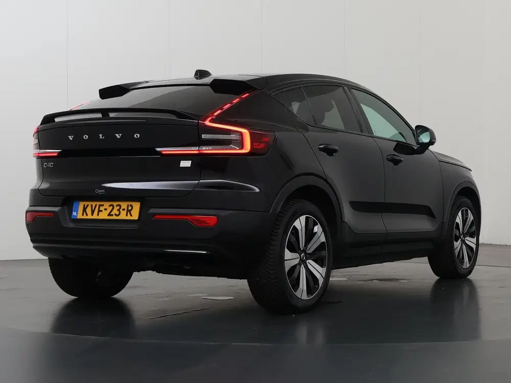 Volvo C40 Recharge Ultimate 69 kWh uit 2023, foto 2