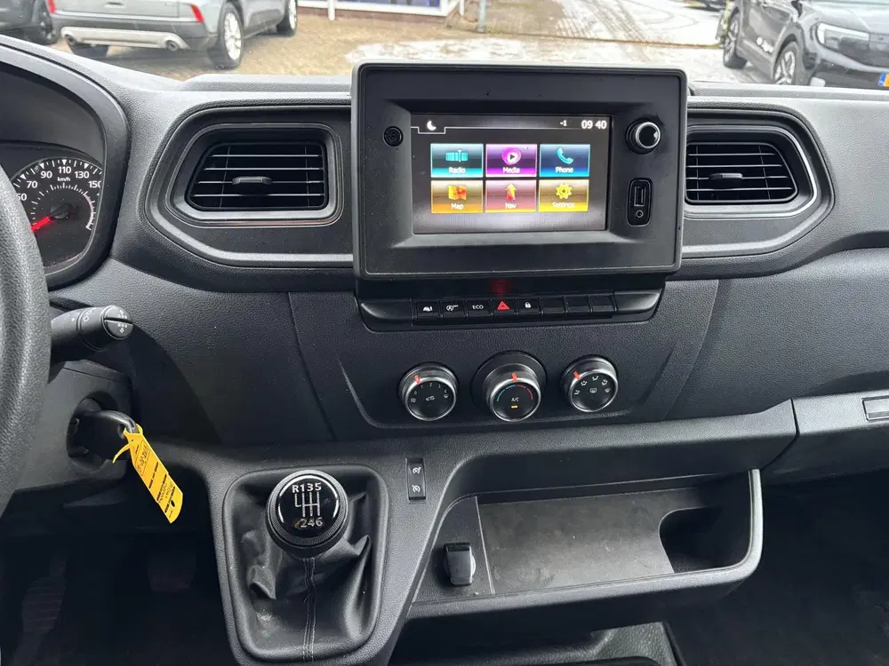 Nissan Interstar 2.3 dCi L2H2 N-Connecta SCI 150pk Trekhaak uit 2022, foto 10