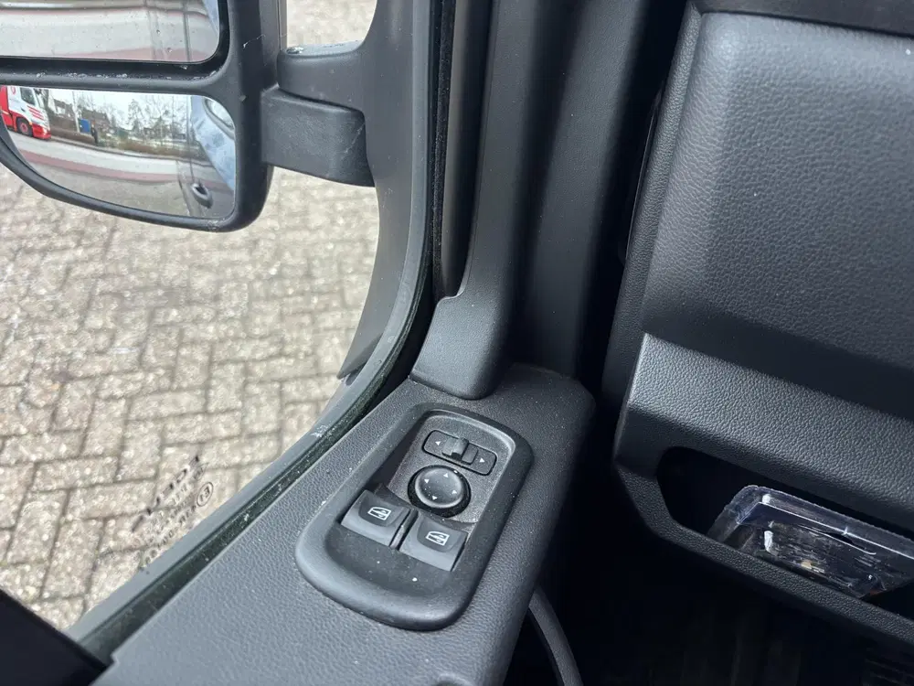 Nissan Interstar 2.3 dCi L2H2 N-Connecta SCI 150pk Trekhaak uit 2022, foto 15