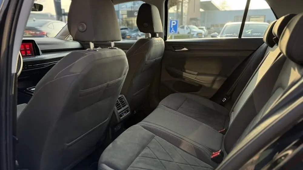 Volkswagen Golf 1.4 eHybrid Style | Panorama Dak | Sfeerverl uit 2022, foto 18