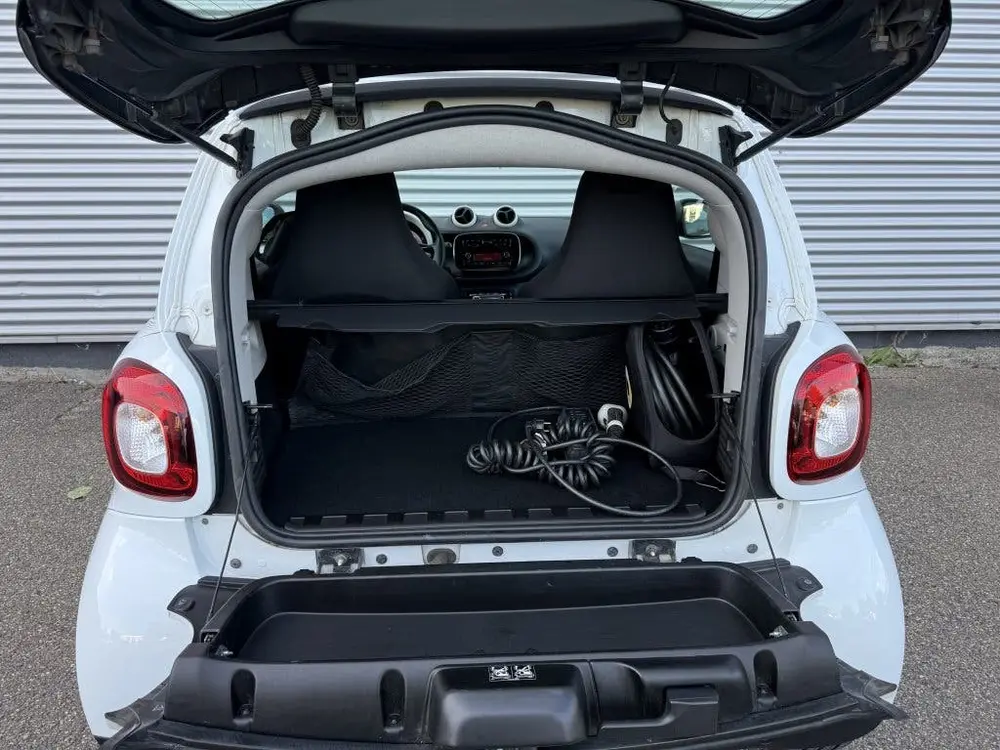 Smart ForTwo EQ Comfort PLUS Stoelverwarming Cruise SOH 93% uit 2020, foto 10