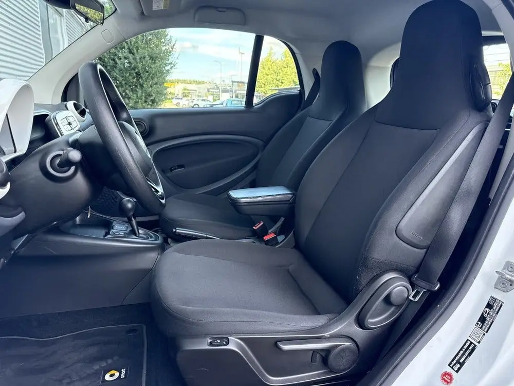 Smart ForTwo EQ Comfort PLUS Stoelverwarming Cruise SOH 93% uit 2020, foto 15