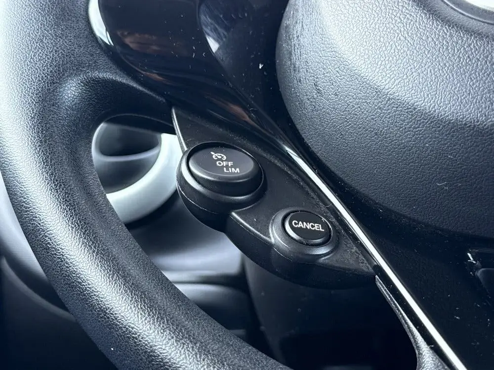 Smart ForTwo EQ Comfort PLUS Stoelverwarming Cruise SOH 93% uit 2020, foto 17