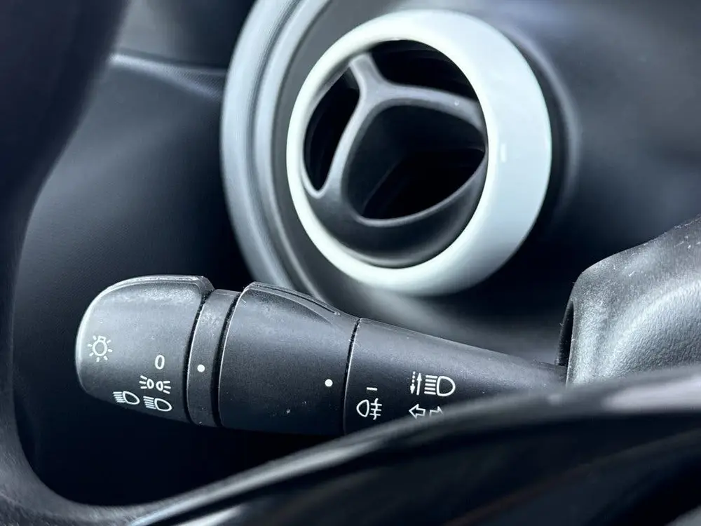 Smart ForTwo EQ Comfort PLUS Stoelverwarming Cruise SOH 93% uit 2020, foto 19