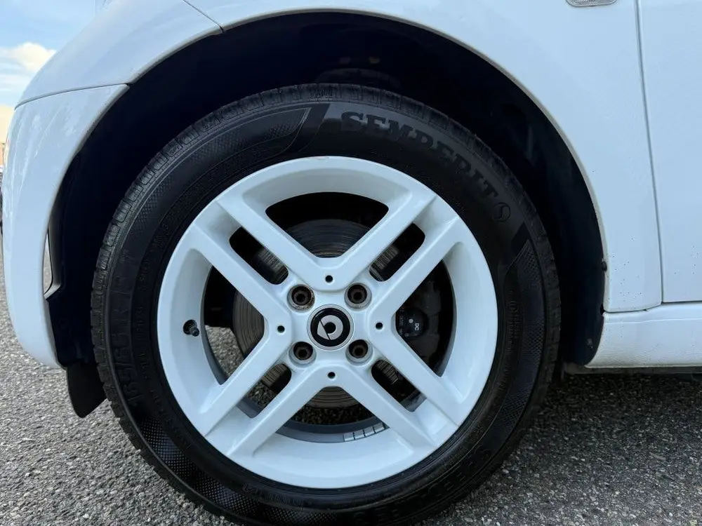 Smart ForTwo EQ Comfort PLUS Stoelverwarming Cruise SOH 93% uit 2020, foto 4
