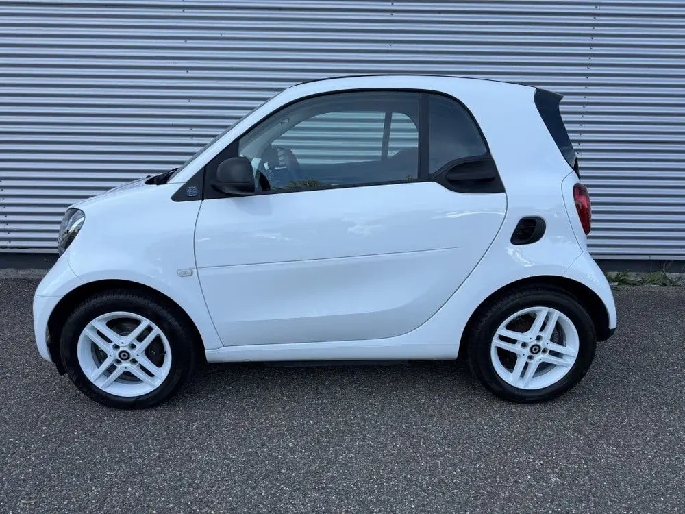 Smart ForTwo EQ Comfort PLUS Stoelverwarming Cruise SOH 93% uit 2020, foto 5