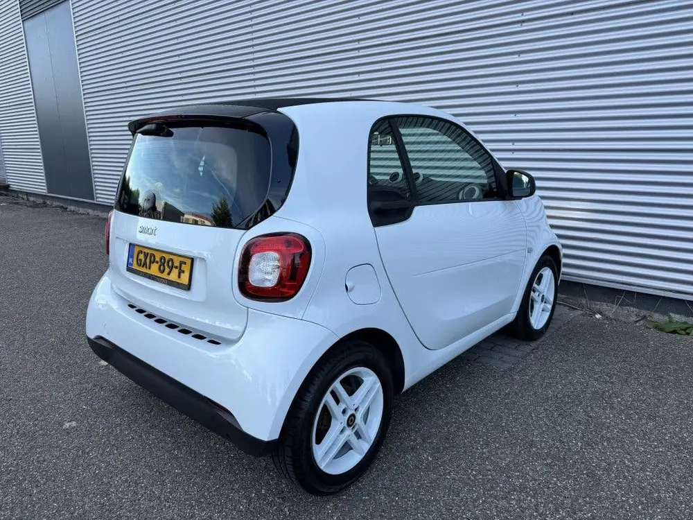 Smart ForTwo EQ Comfort PLUS Stoelverwarming Cruise SOH 93% uit 2020, foto 8