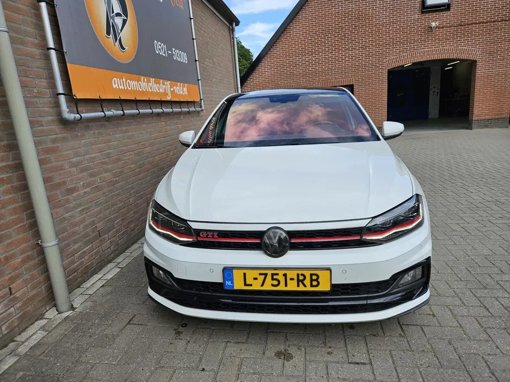 Volkswagen Polo 2.0 TSI GTI (bj 2020, automaat) uit 2020, foto 2