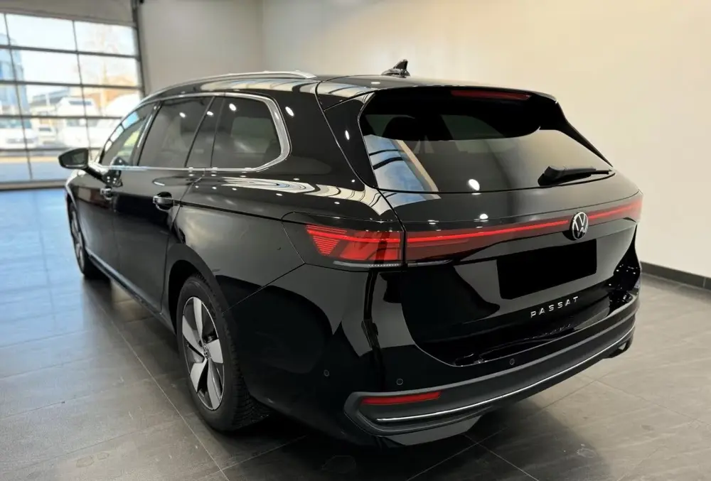 Volkswagen Passat Variant 2.0 TDI 150 PK Automaat ACC Trekha uit 2025, foto 4