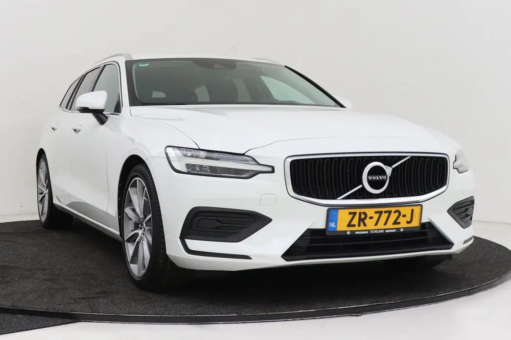Volvo V60 2.0 T4 Momentum Pro | Trekhaak | Volledig Ond. | O uit 2019, foto 13