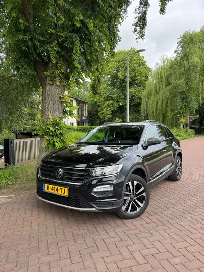 Volkswagen T-Roc 1.5 TSI 150pk 7-DSG 2021 Zwart uit 2021