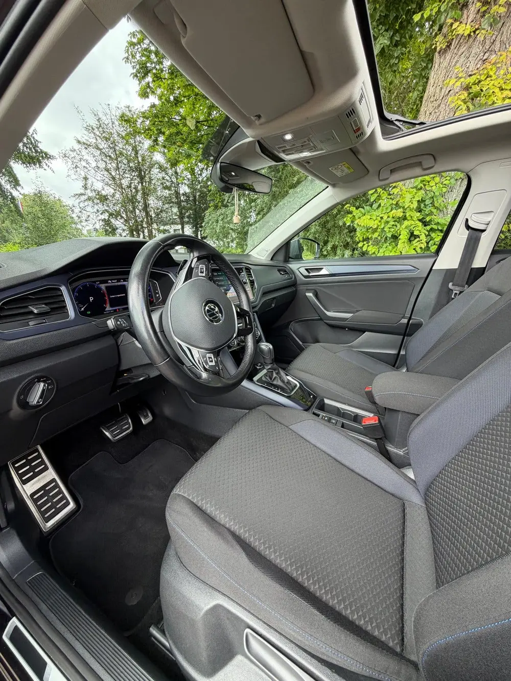 Volkswagen T-Roc 1.5 TSI 150pk 7-DSG 2021 Zwart uit 2021, foto 15