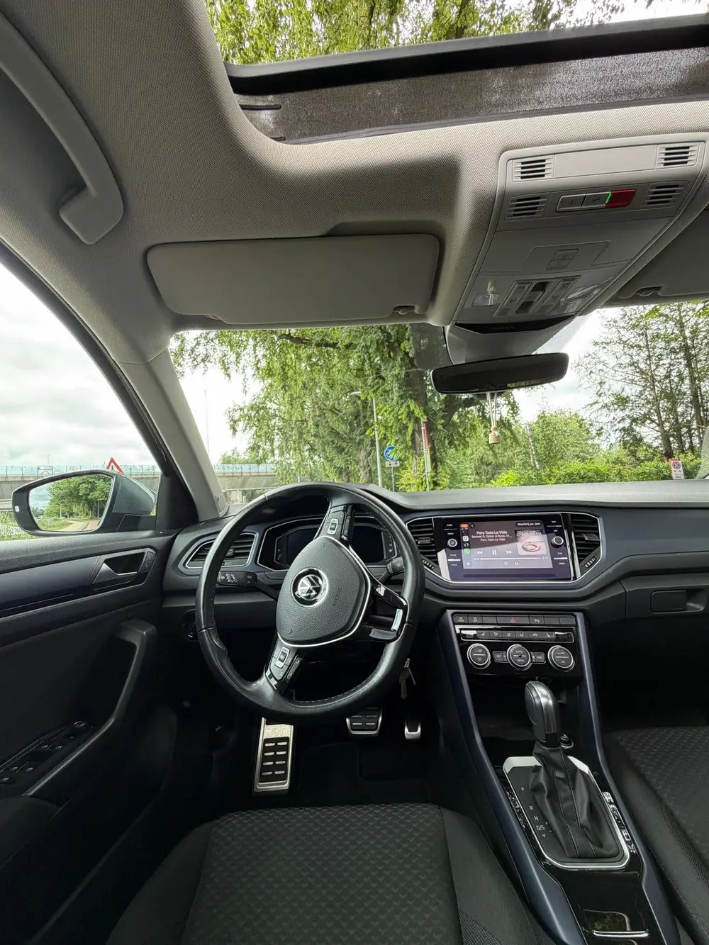 Volkswagen T-Roc 1.5 TSI 150pk 7-DSG 2021 Zwart uit 2021, foto 9