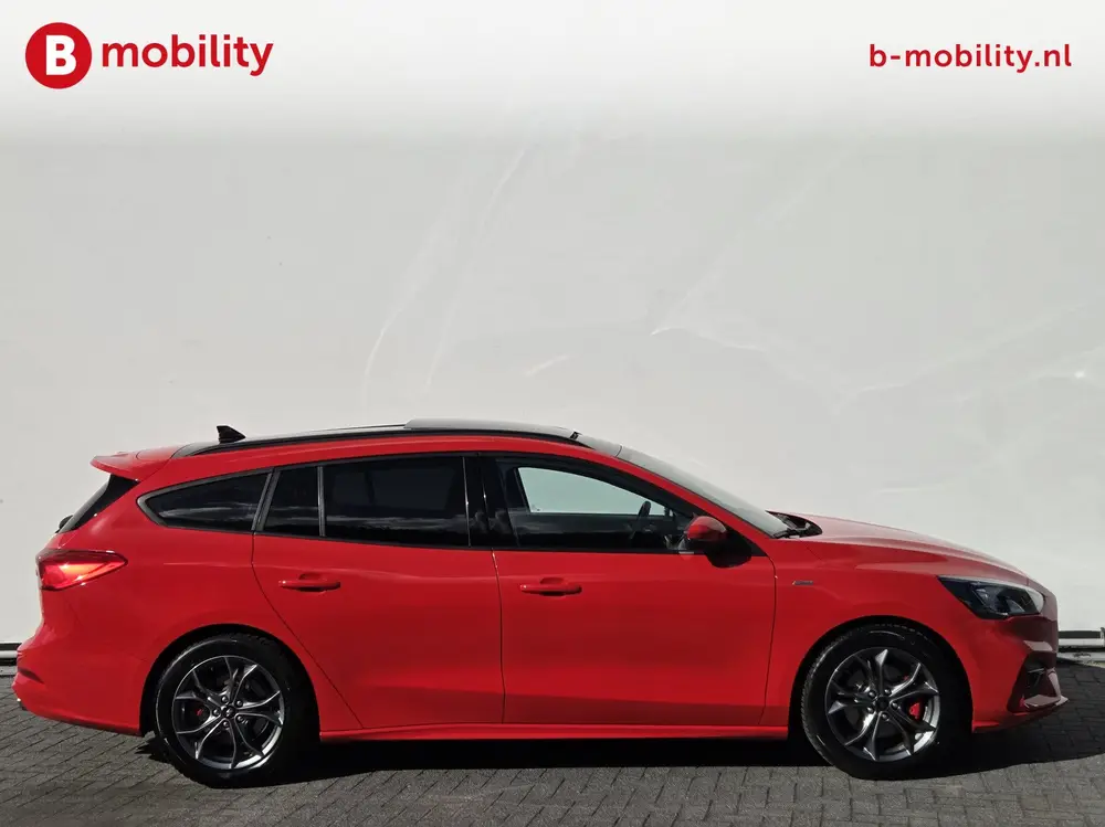 Ford Focus Wagon 1.0 EcoBoost ST Line Business Trekhaak Pano uit 2019, foto 6
