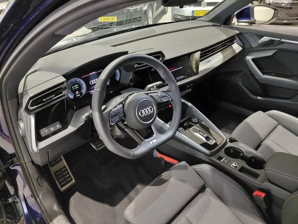 Audi A3 40 TFSI e S edition 204 PK Airco uit 2025, foto 11