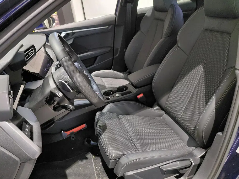 Audi A3 40 TFSI e S edition 204 PK Airco uit 2025, foto 12