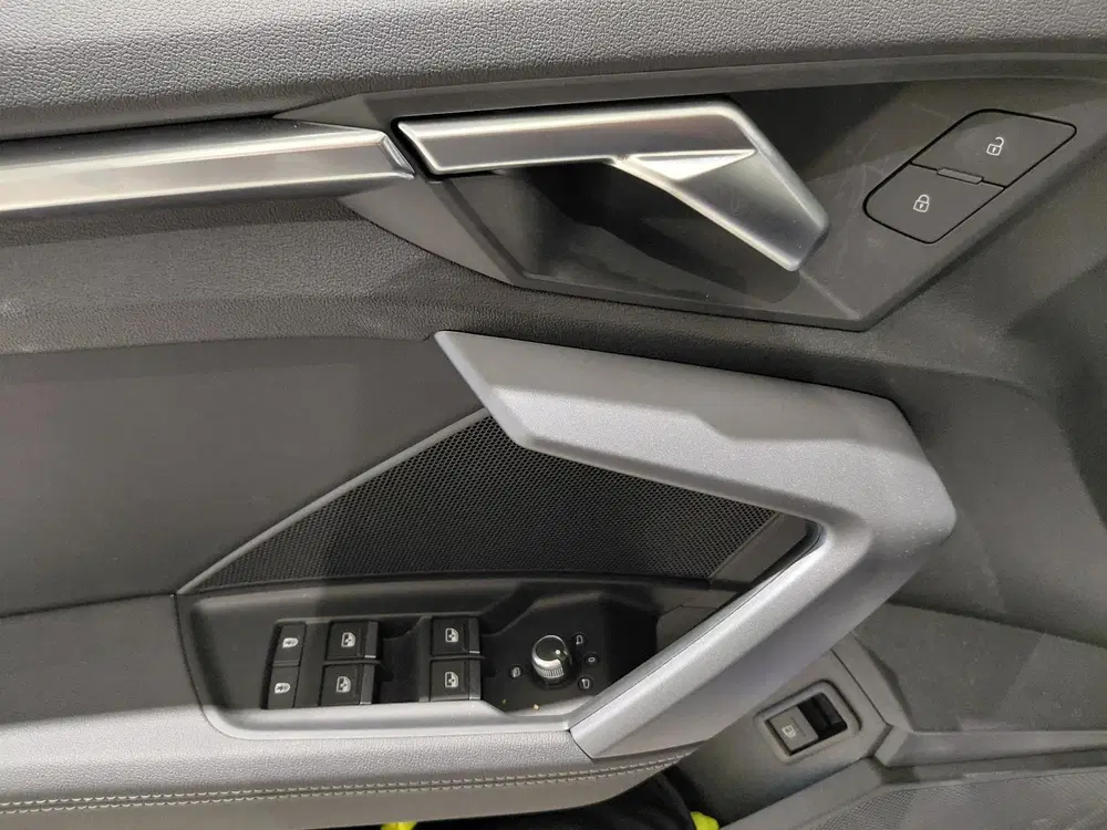 Audi A3 40 TFSI e S edition 204 PK Airco uit 2025, foto 13