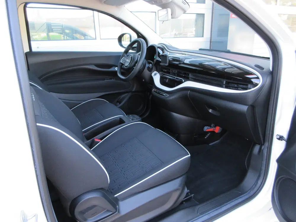 Fiat 500 Action 24 kWh uit 2022, foto 13